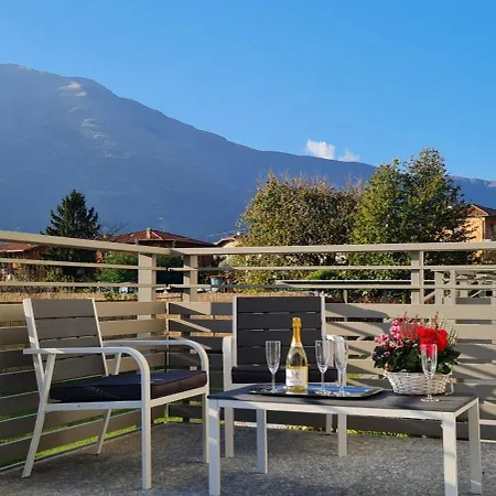 Villa Sunrise - Luxury Property With Pool & Large Private Garden, Few Steps From The Beach, Ideal For People With Mobility Issues Dervio Exterior photo