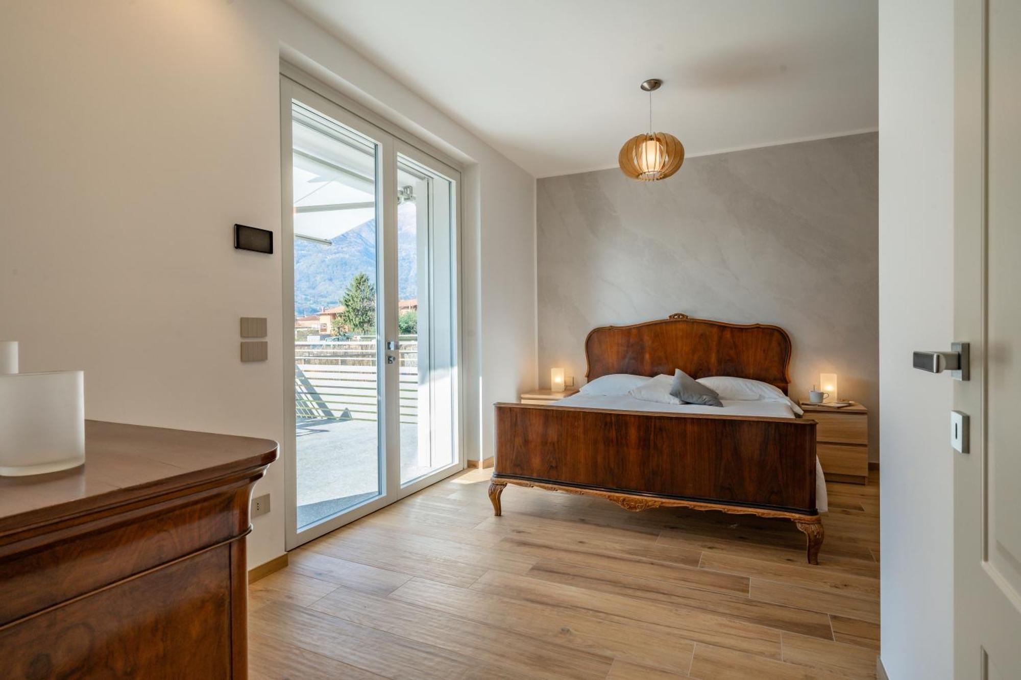 Villa Villa Sunrise - Luxury Property With Pool & Large Private Garden, Few Steps From The Beach, Ideal For People With Mobility Issues Dervio